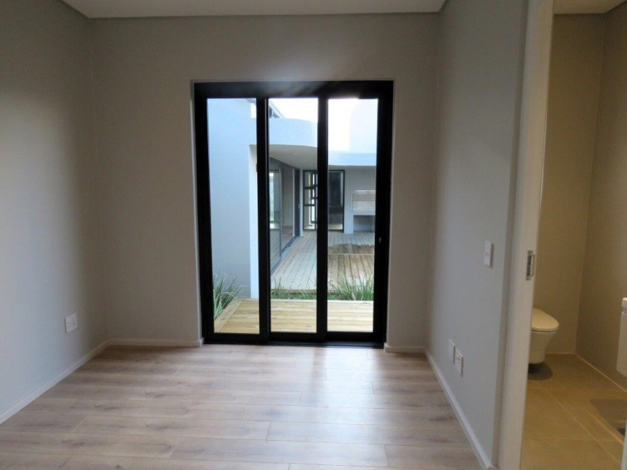 4 Bedroom Property for Sale in Baron View Western Cape